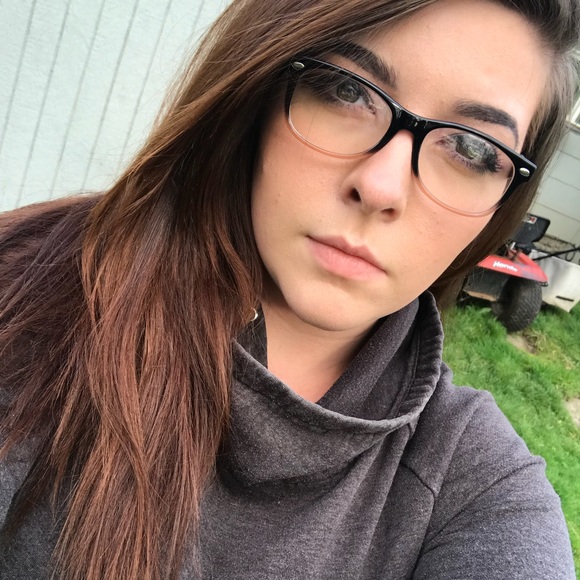 Profile Picture of Teanna Poisel (@tpoisel) on Poshmark