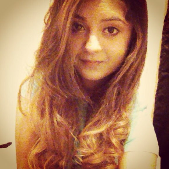 Profile Picture of Ruba Khan (@rubakhan) on Poshmark