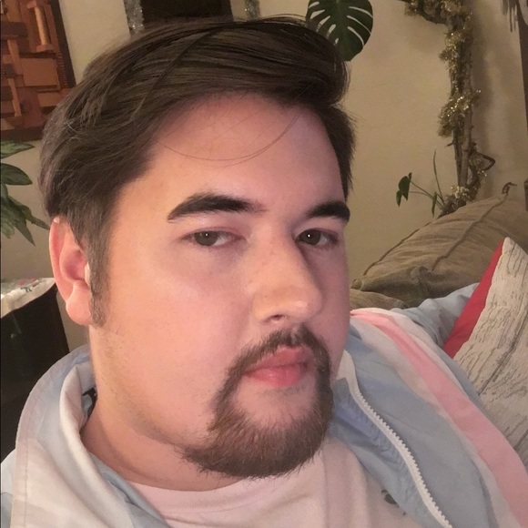 Profile Picture of Peter Weber (@pjw1998) on Poshmark