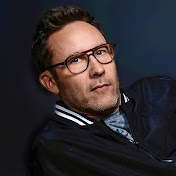 Profile Picture of Inside Of You With Michael Rosenbaum (@InsideOfYouPodcast) on Youtube