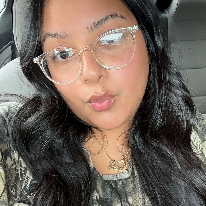 Profile Picture of elliefernando (@elliefernando) on Tiktok