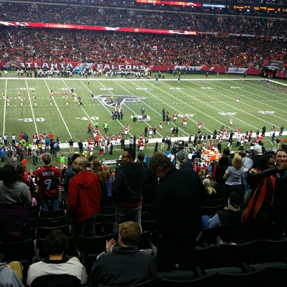 Profile Picture of Colette Alexander (@cocapri76) on Poshmark