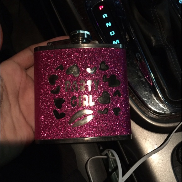 Profile Picture of Sherel Sharp (@sherel27) on Poshmark