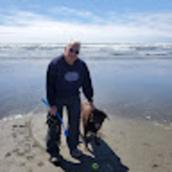 Profile Picture of Brad Bell (@bradbell2770) on Poshmark