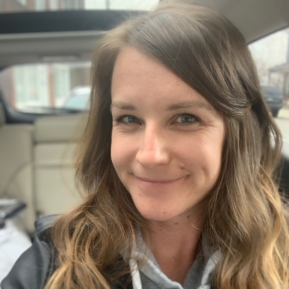 Profile Picture of Katie Schrecker (@katieschrecker) on Poshmark