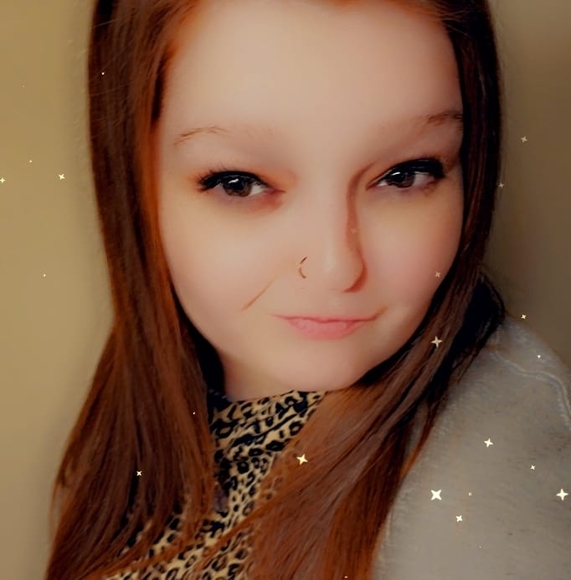 Eden Derheimer - Poshmark Profile Picture of Eden Derheimer (@edear1992) on Poshmark