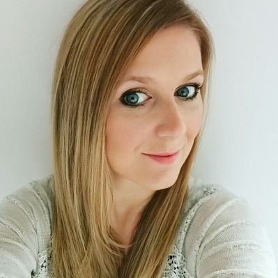 Profile Picture of Vicky Mason (@vixmason1102) on Twitter