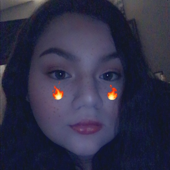 Profile Picture of Kailee Abrigo (@abrigo52) on Poshmark