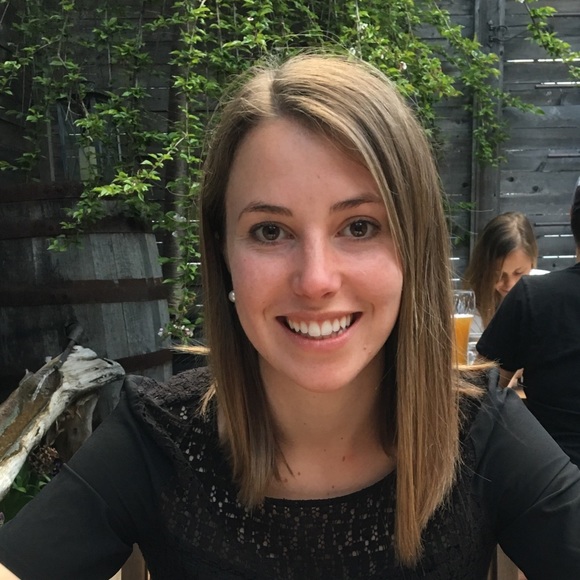 Profile Picture of Athena Manatis-lornell (@amanatislornell) on Poshmark