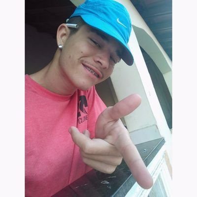 Profile Picture of Robert (@robert_da_lua) on Twitter