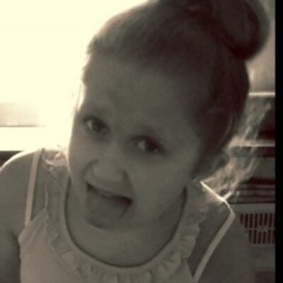 Profile Picture of Hannah Paramore (@HannahLouisa19) on Twitter