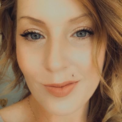 Profile Picture of Shelly Browning (@_shellybrowning) on Twitter