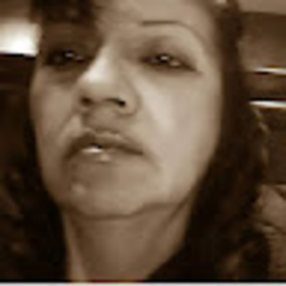 Profile Picture of Lucy Mata (@onemore64l) on Poshmark