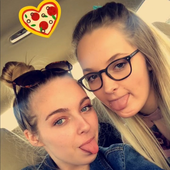 Profile Picture of Kali Heier (@kalih5) on Poshmark