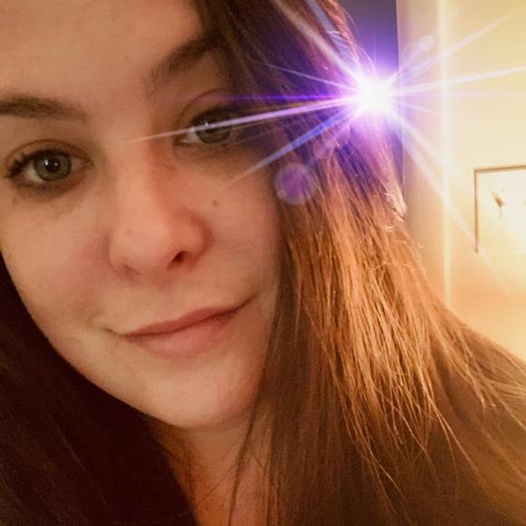 Profile Picture of Jessica Armstead (@jarmstead89) on Poshmark