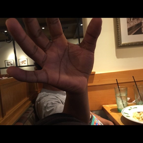 Val Wright - Poshmark Profile Picture of Val Wright (@vrwmom) on Poshmark