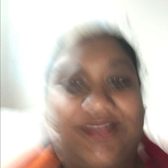 Profile Picture of Cheri Padayachee (@ladycheri) on Poshmark