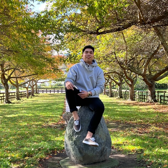 Profile Picture of John Kenneth (@jkprodigy23) on Poshmark