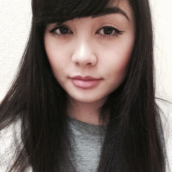 Profile Picture of Cheyenne Codilla (@creepscansleep) on Poshmark