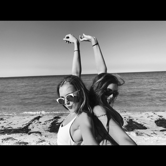 Profile Picture of Mia Mcley (@mmcley) on Poshmark