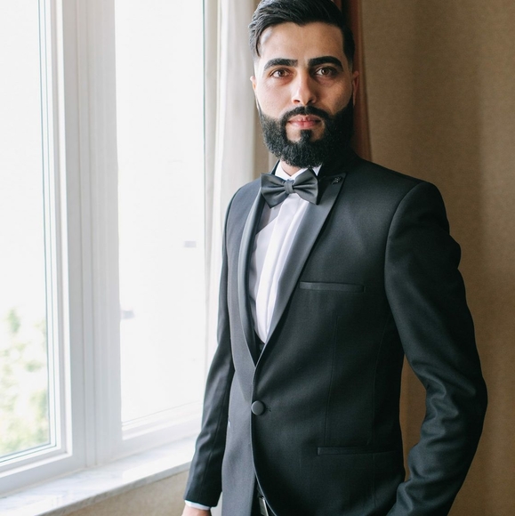 Profile Picture of Mohammad Ataie (@mohammadataie) on Poshmark