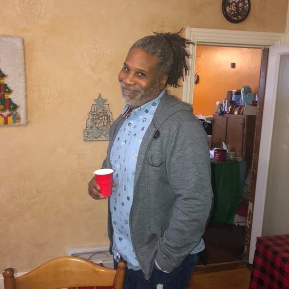 Profile Picture of Sean Leonard (@leonardsean604) on Poshmark