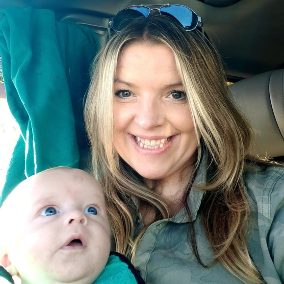 Profile Picture of Wanda Adkins (@kokomo90) on Poshmark