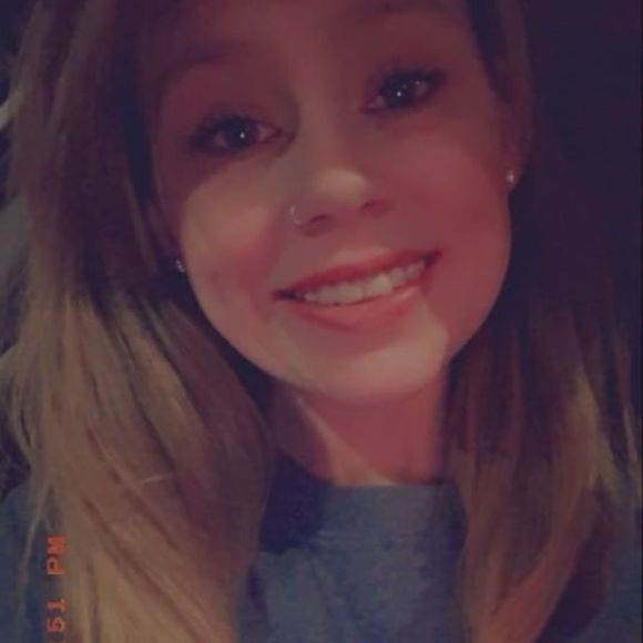Profile Picture of Miranda Spaulding (@mirandaspauldin) on Poshmark