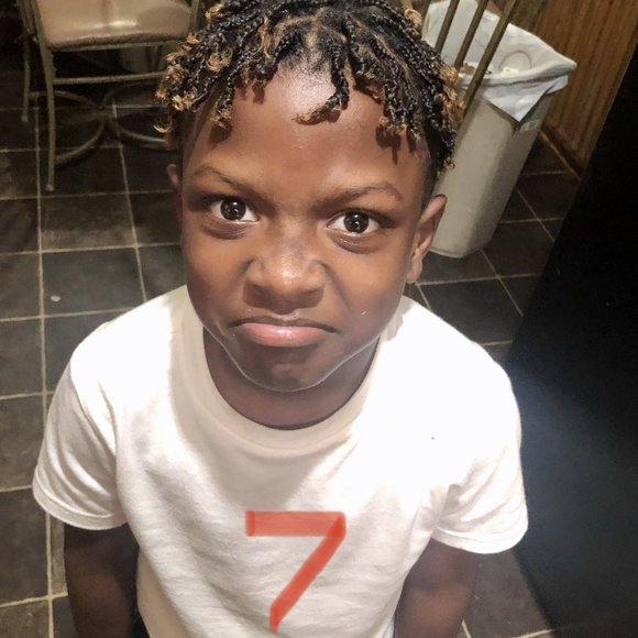 Profile Picture of Benjamin Simmons (@benjaminsimm441) on Poshmark