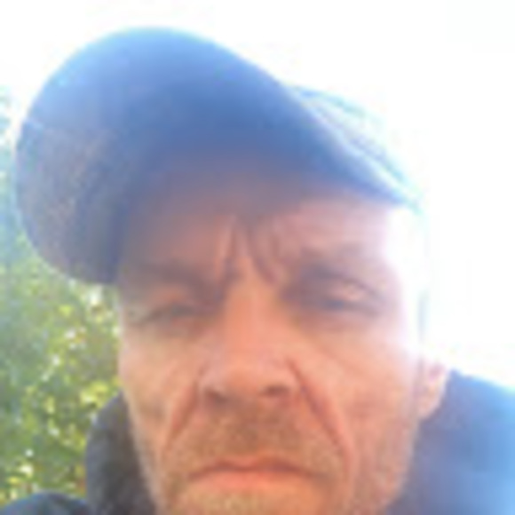 Profile Picture of Raymond Kanzenbach (@r_kanzenbach) on Poshmark