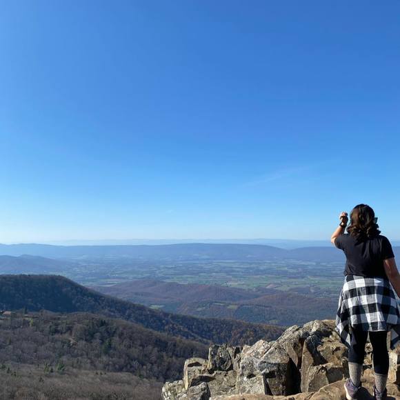 Profile Picture of Kayla Mozier (@klamozier) on Poshmark