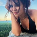 Profile Picture of Mandy Bogusta (@midtonemandy) on Instagram