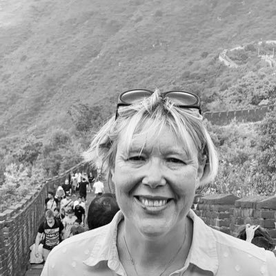 Profile Picture of Lisa Harrison (@lisa_r_harrison) on Twitter