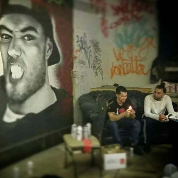 Profile Picture of Devan Oliver (@devan_ryan23) on Poshmark