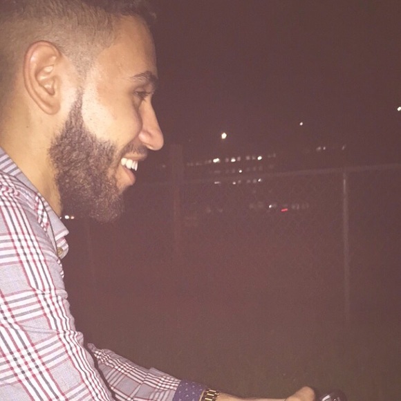 Profile Picture of Peter Lopez (@peterlopez33) on Poshmark