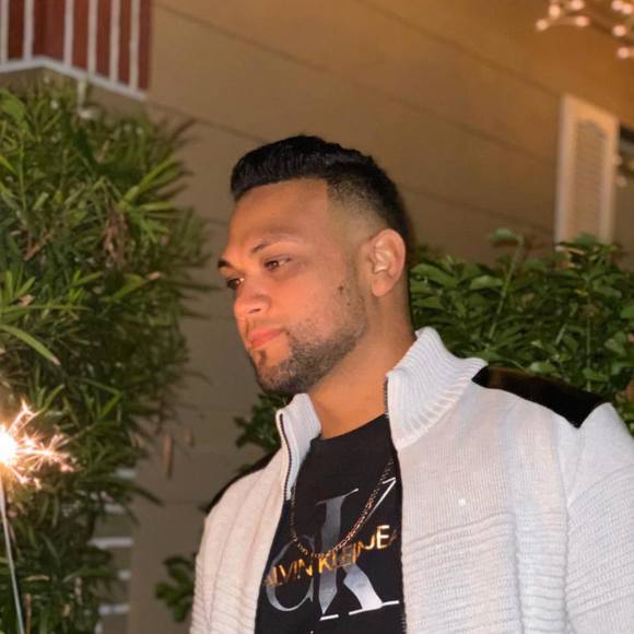 Profile Picture of Jean Carrasquillo (@janilis) on Poshmark