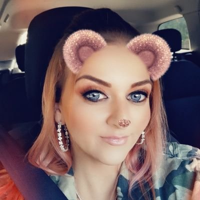 Profile Picture of Paula Kirby (@paulak412) on Twitter