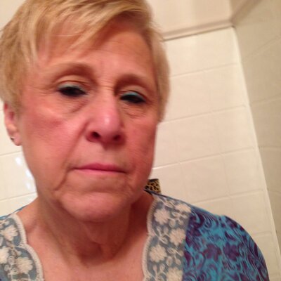 Profile Picture of Barbara J. McCoy (@BarbaraJMcCoy1) on Twitter