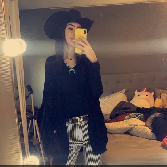 Profile Picture of Danica Cobalis (@dcobalis) on Poshmark
