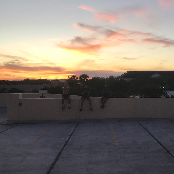 Profile Picture of Mark Bacon (@markbacon_) on Poshmark