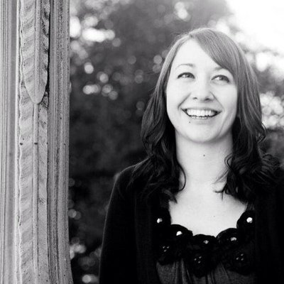 Profile Picture of Lara Snyder (@LaraAshley3) on Twitter