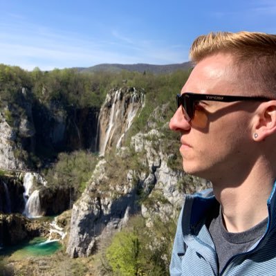 Profile Picture of Zachary David (@zdhanson421) on Twitter