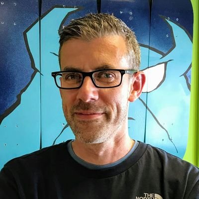 Profile Picture of Paul Burgess (@delarge) on Twitter