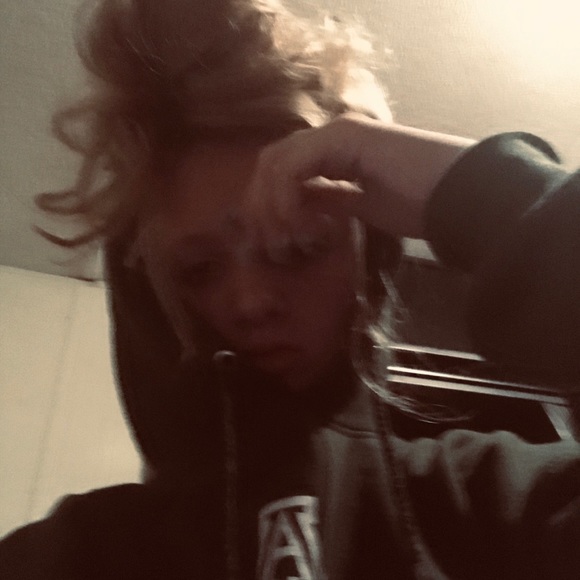 Profile Picture of Carlee Stanley (@carleestan2009) on Poshmark