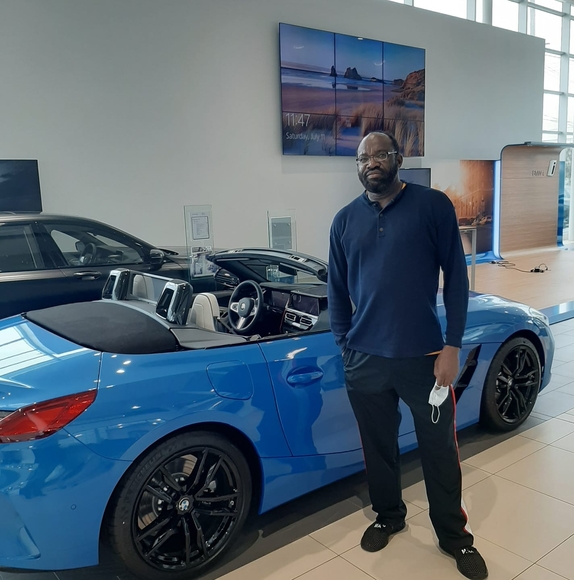 Profile Picture of Nat Obanor (@natobanor2) on Poshmark