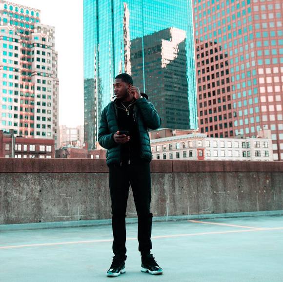 Profile Picture of Jeff Guillaume (@jeffguillaume) on Poshmark