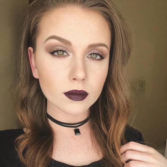 Profile Picture of Karen Hinkson (@karenhinkson) on Poshmark