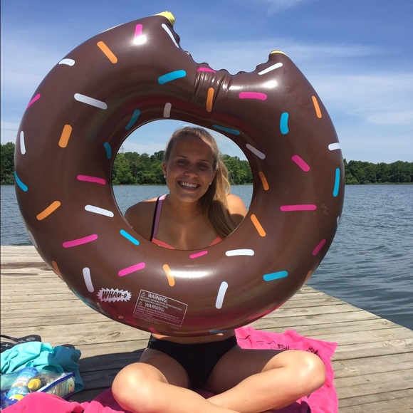 Profile Picture of Paige Ranere (@paiger7) on Poshmark