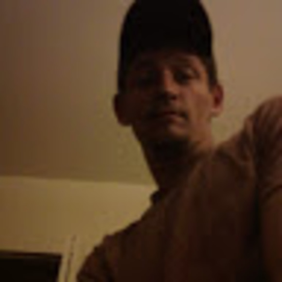 Profile Picture of Zackery Abel (@zackeryabel24) on Poshmark