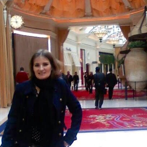 Profile Picture of Maria c Arbona (@marbona17) on Poshmark